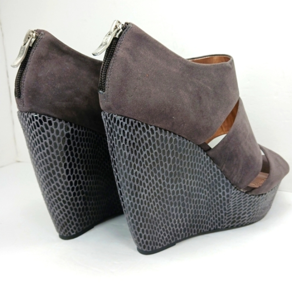 BCBGeneration Gray Platform Wedges - Picture 9 of 15